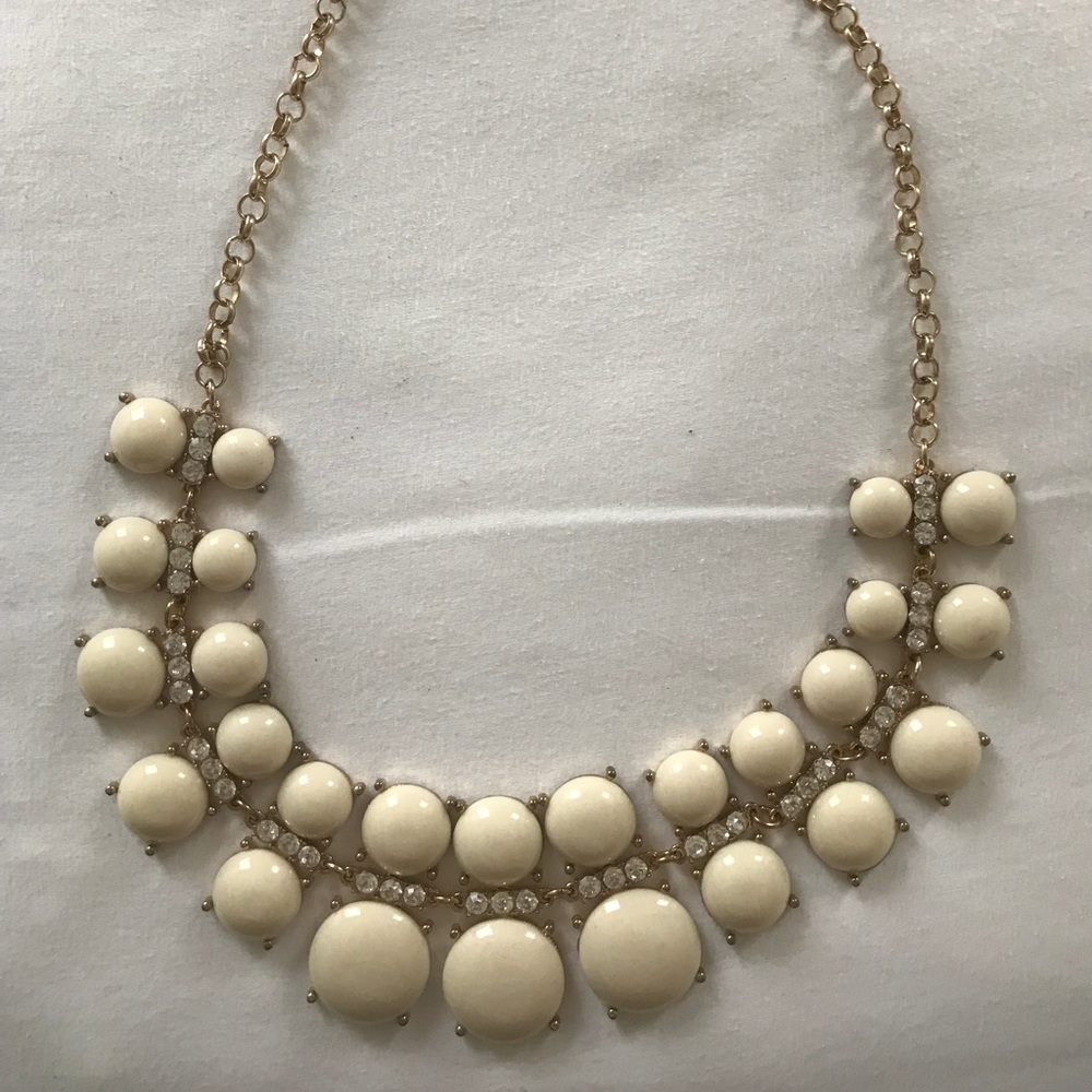 Statement necklace